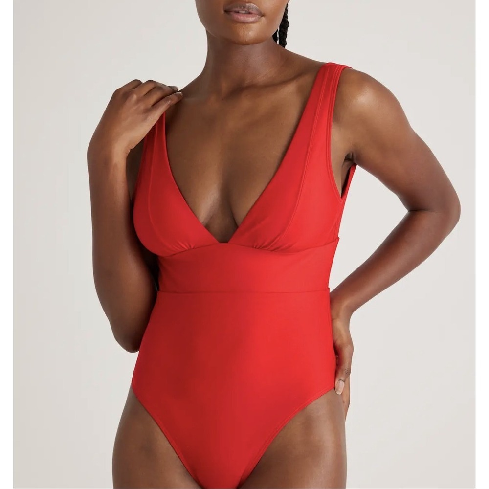 Quince Italian Plunge One Piece Swimsuit Cherry Red Bathing Suit Size Medium NWT